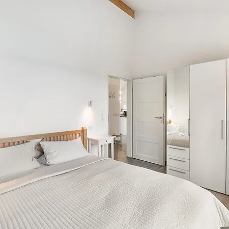 Brombeeruferhaus * Kosel